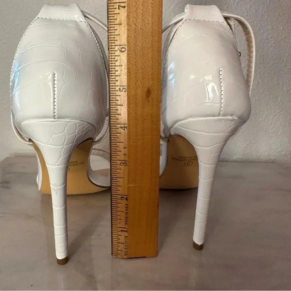Lulus Sila White Crocodile-Embossed Ankle Strap Heels Size 8 - Picture 9 of 9